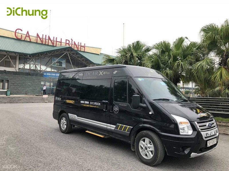Xe limousine Hà Nội Ninh Bình đón khách tại nhà ga