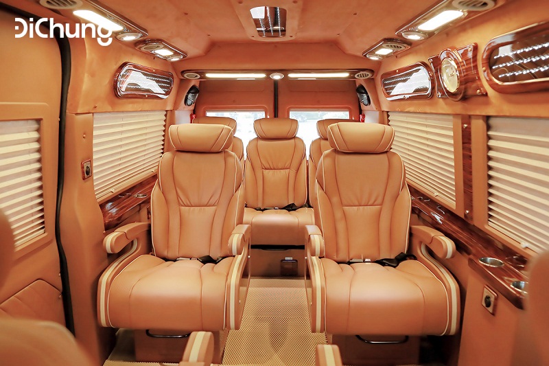 Xe limousine Hà Nội Kim Sơn có nội thất rộng rãi