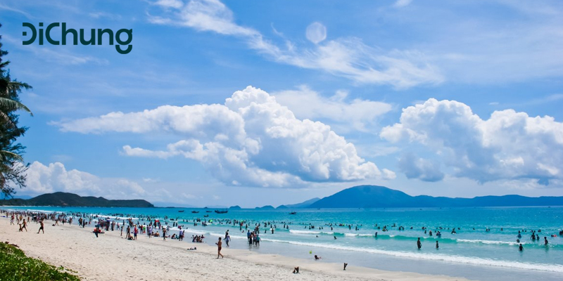 Du lịch biển Quảng Ninh luôn là tâm điểm thu hút khách du lịch