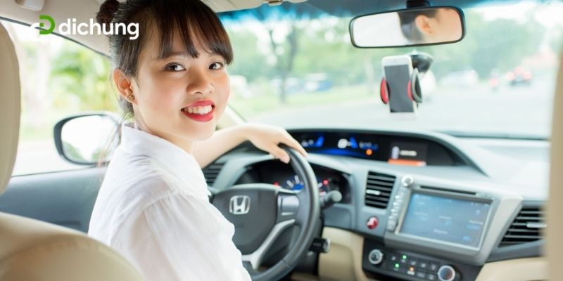 taxi đưa đón sân bay Nội Bài 4